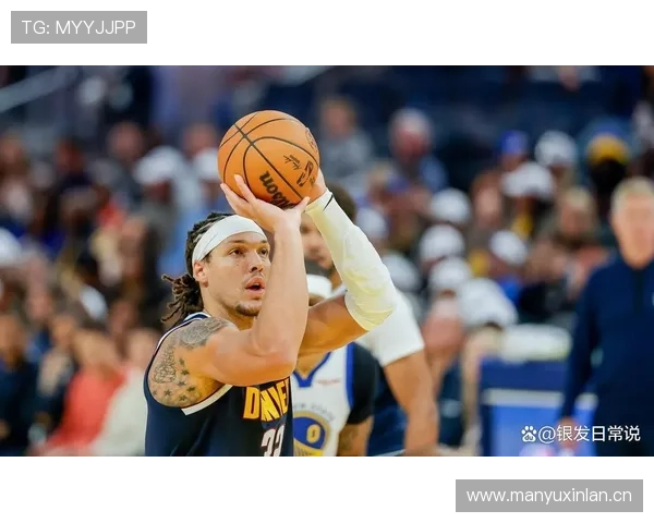 阿隆戈登单场命中10记三分追平揭幕战纪录震撼全场